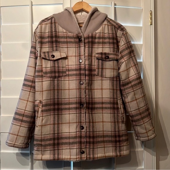 Allie Rose Women’s Sherpa Lined Flannel Jacket with Hood and Pockets - Picture 1 of 10